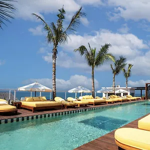 https://secana-beachtown-beachtown-house.hotelsseminyak.net