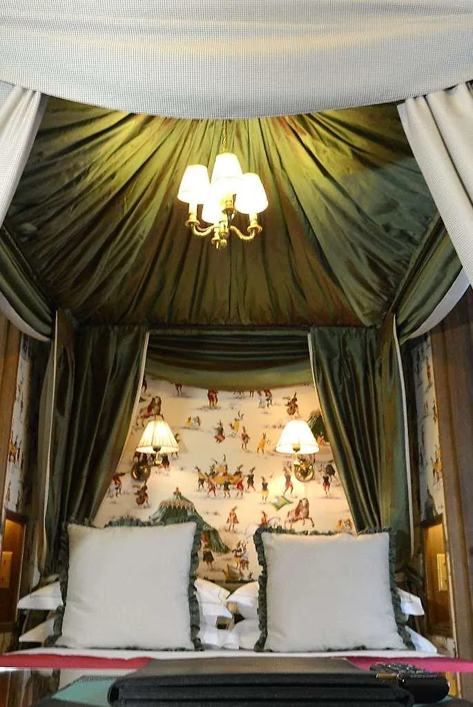 Hotel Duc De St-Simon Paris