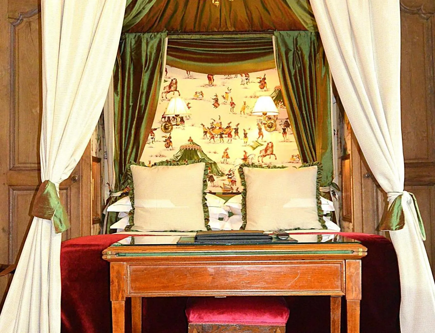 Hotel Duc De St-Simon Paris
